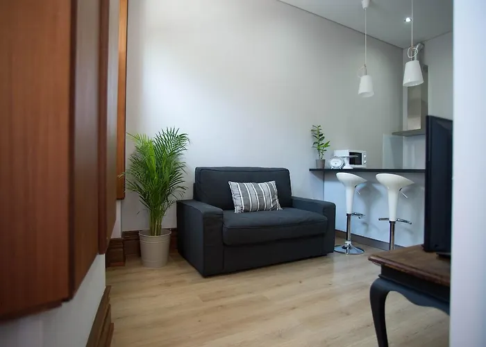 Nidos Accommodation Gaia