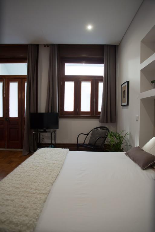 Nidos Accommodation Gaia *