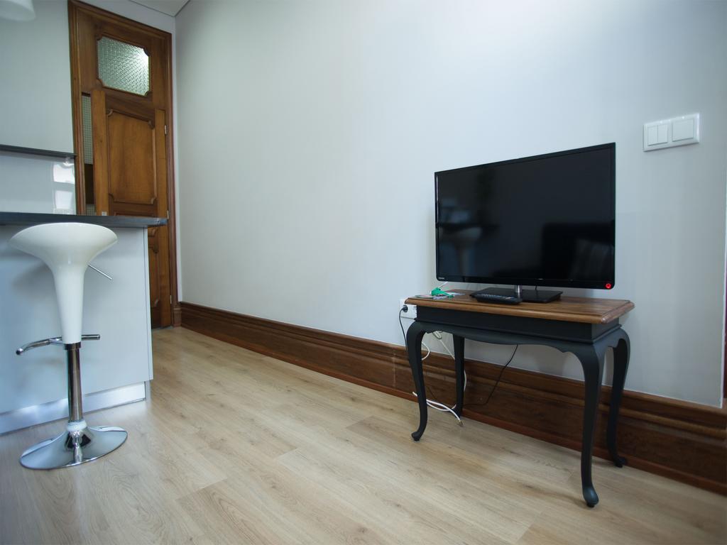 Nidos Accommodation Gaia